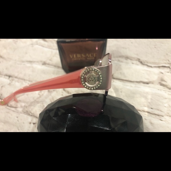 ❌SOLD❌🎊HP🎊🔥Versace🔥Authentic Vintage Prescription Frames W/Box & Case🔥 - Picture 12 of 16